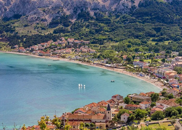 In Mit Terrasse By Interhome