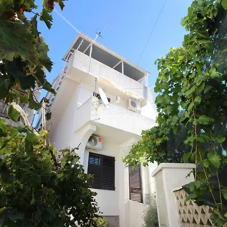 In Mit Terrasse By Interhome Apartment