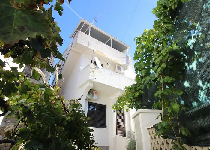 In Mit Terrasse By Interhome Apartment